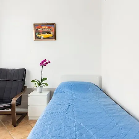 Comodo Vicinissimo Al Centro Storico Διαμέρισμα